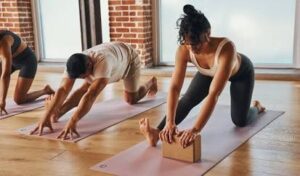 Somatic Yoga Flow for Flexibility - Yogaflexie